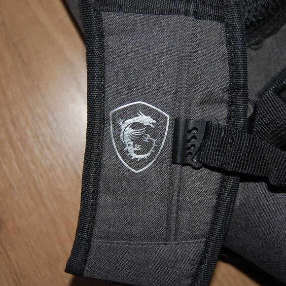 MSI Air Gaiming Laptop Backpack Fold Top Grey Color G34-N1XXX12-SI9 NEW - Picture 3 of 12